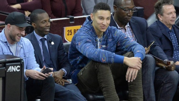 开云体育下载-西蒙斯到底是不是有病?