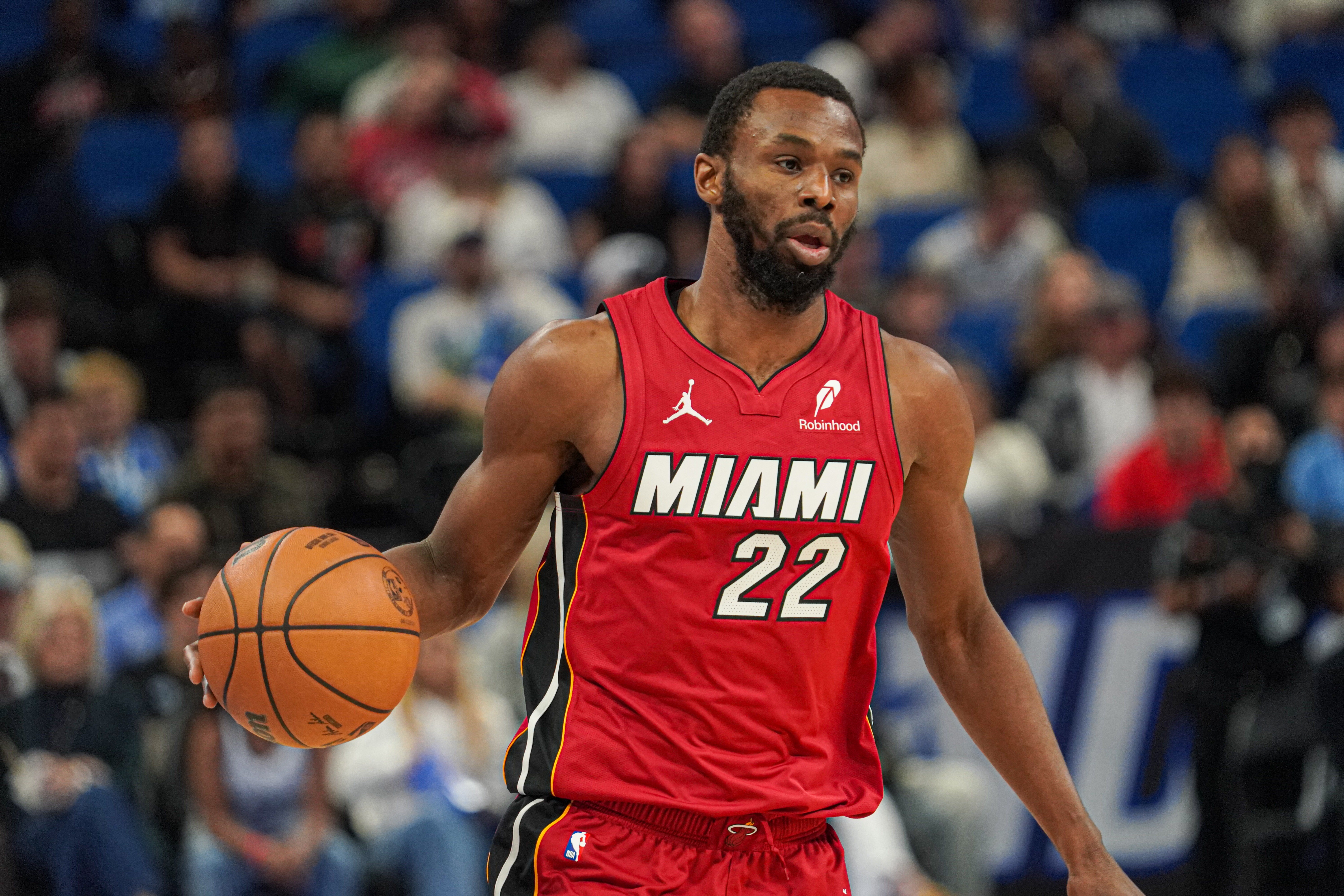 开云在线-鲍威尔：维金斯进攻端彻底放开了 我们需要他更有侵略性主动出击