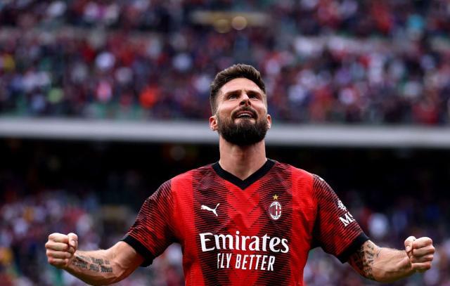 开云-吉鲁宣布今夏离开米兰：会继续踢球，米兰在我心中