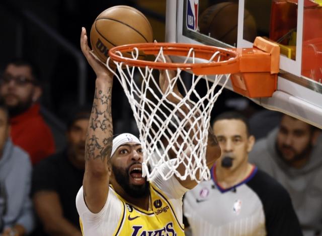 开云APP-新援乏力季前赛仅2胜4负 湖人新赛季状态令人忧心