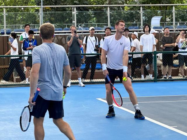 开云在线-穆雷和吴易昺，彼此都很有爱