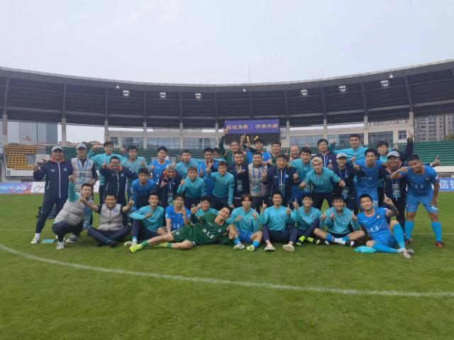 开云APP-10年从业余队到中甲 听济南兴洲老总讲述越级心路