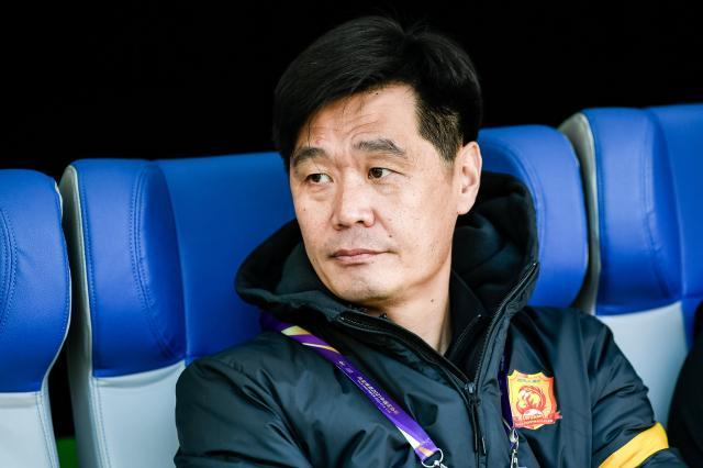 开云APP-国足新名单正式公布 李霄鹏招52名球员+15名教练