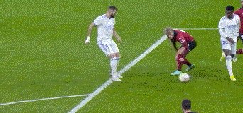 【西甲】本泽马+维尼修斯皆双响 皇马4比1瓦伦西亚