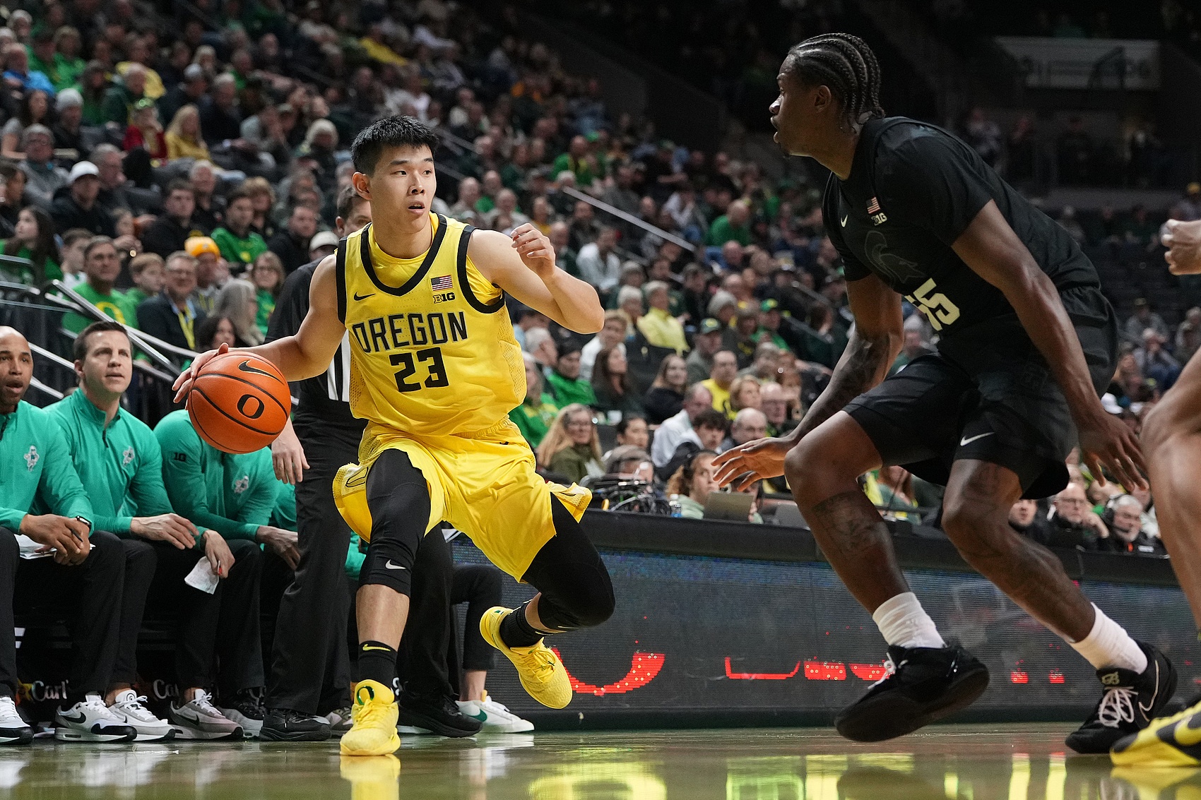 无缘疯三！林葳11分钟2中1拿到5分2助 罚球2中2