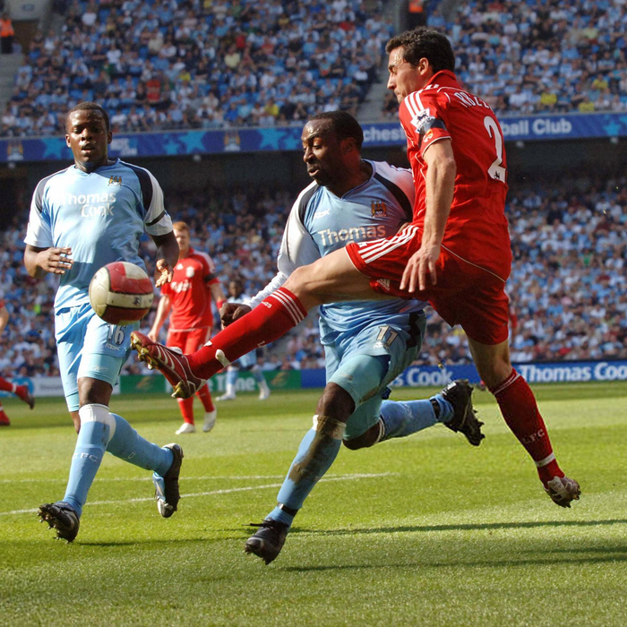 开云APP-阿韦罗亚球员生涯对曼城保持不败，利物浦皇马2胜4平|马卡|阿韦洛亚|体育赛事讨论|皇家马德里|欧冠_新浪体育_新浪新闻