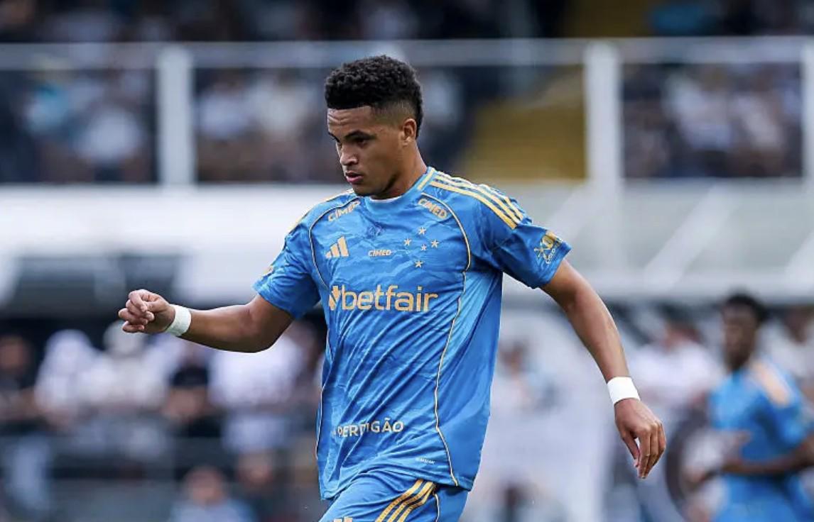 开云-记者：多特签下普拉特斯的固定费用为700万欧元，分三期支付